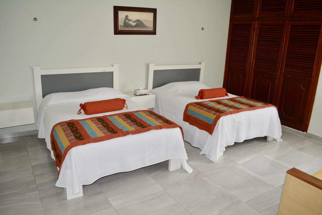Suites Sanrey Пуерто Морелос Екстериор снимка