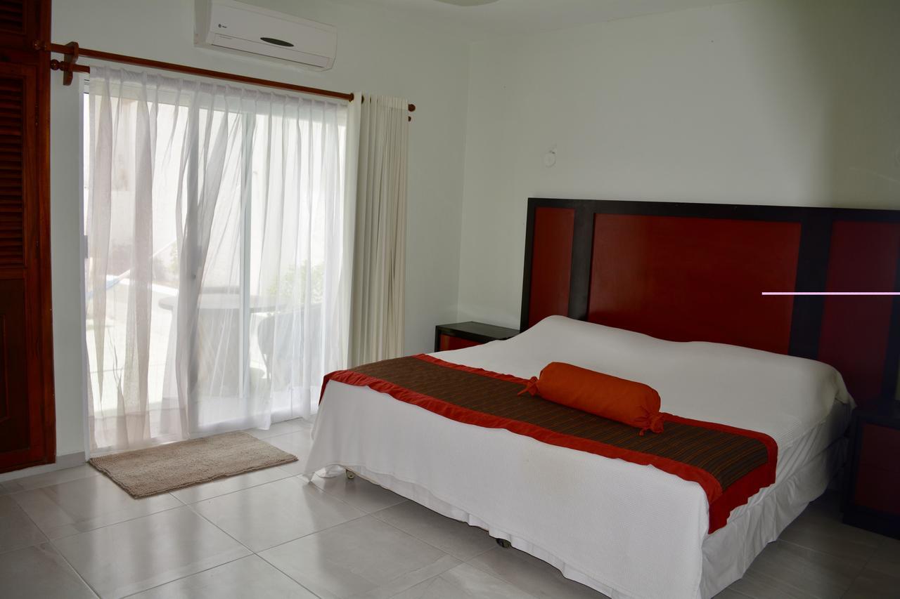 Suites Sanrey Пуерто Морелос Екстериор снимка
